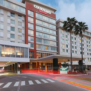 Courtyard By Marriott Panama Multiplaza Mall